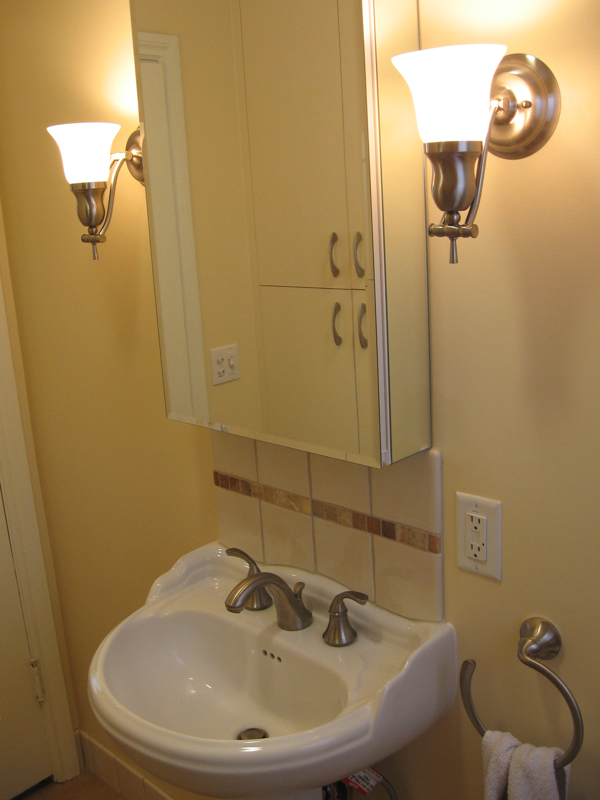 Lois' Bathroom